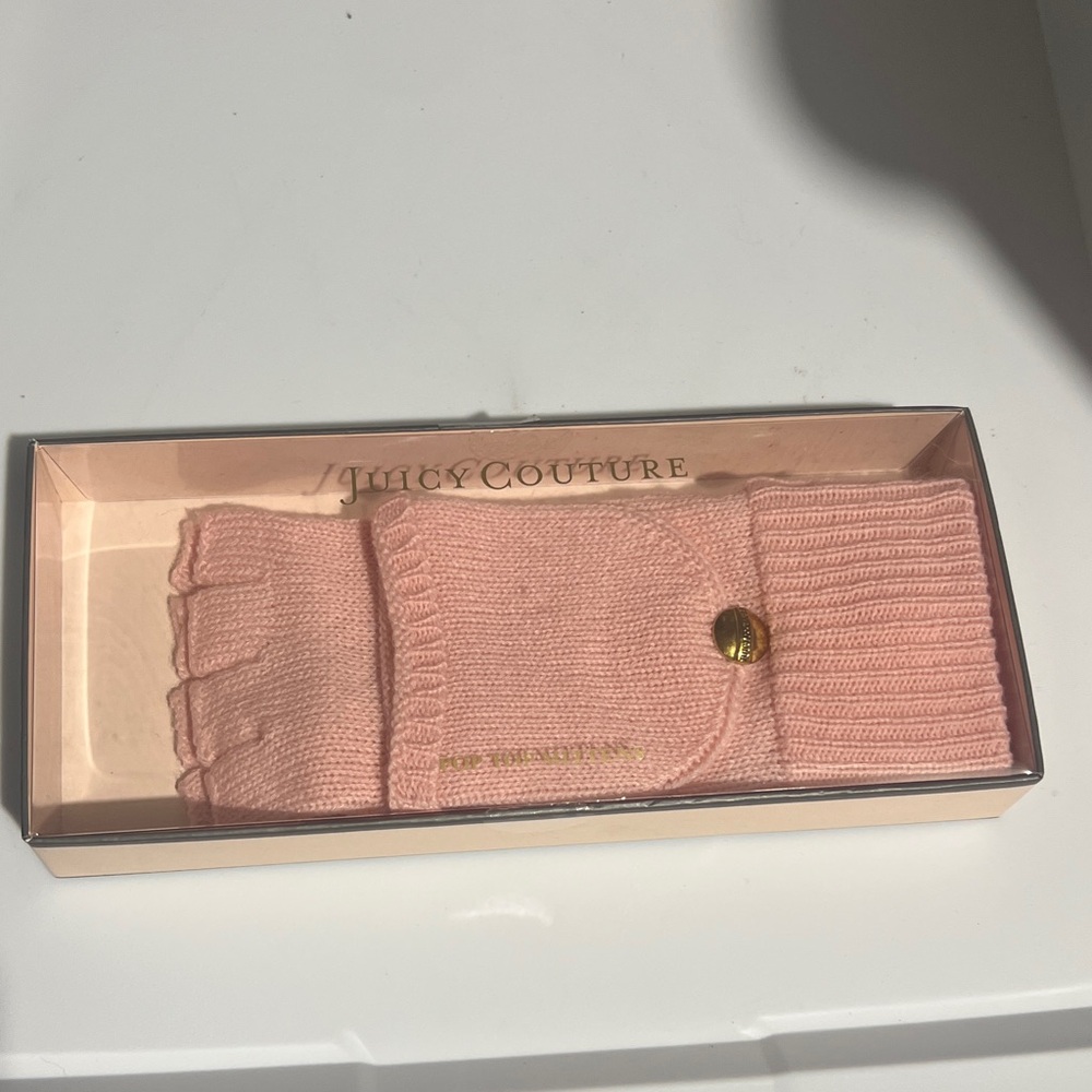 Juicy Couture Blush Pink Fingerless Gloves with Gold Button